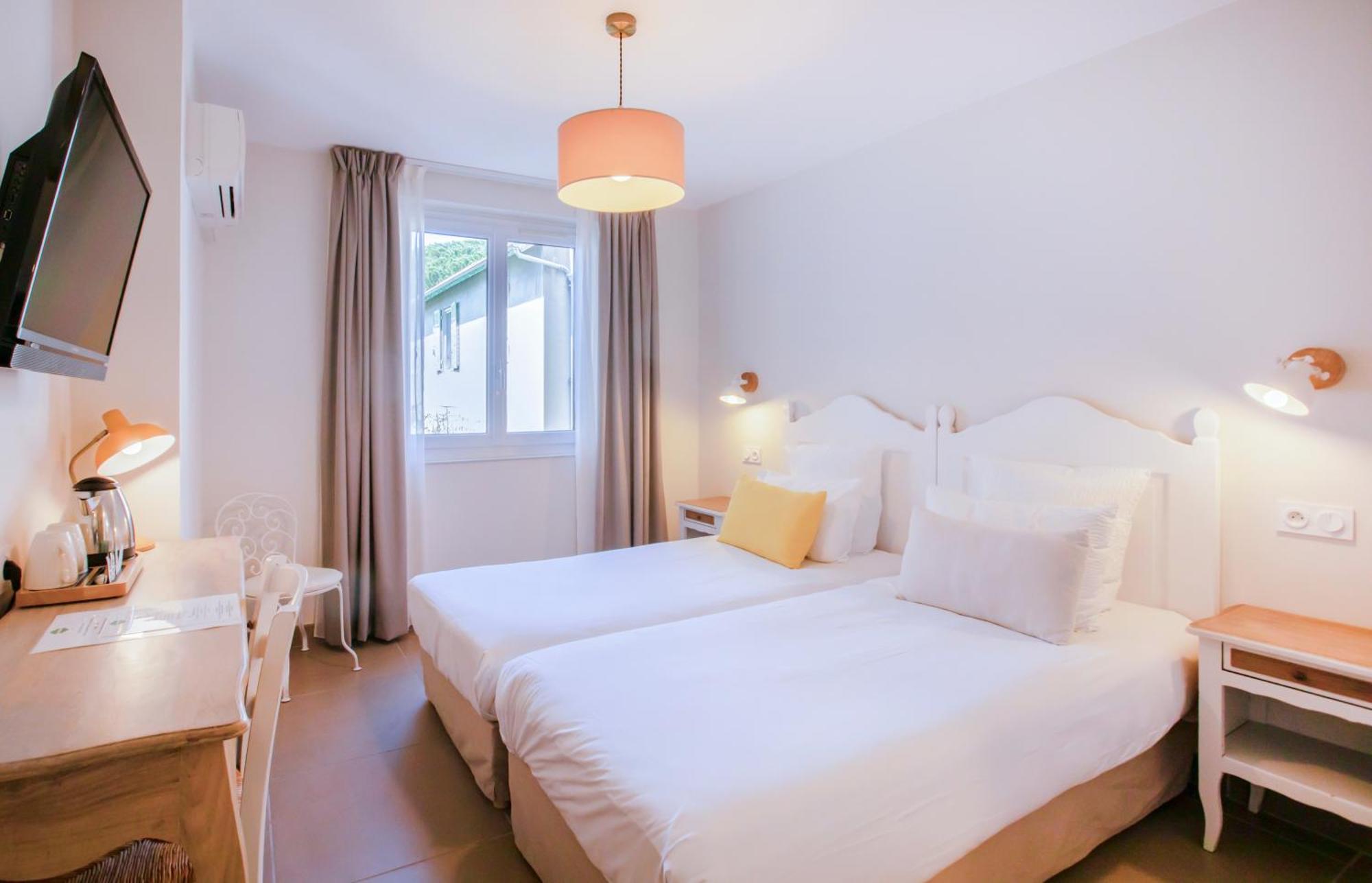 Hotel La Bienvenue ลาครัว-วัลแมร์ ห้อง รูปภาพ