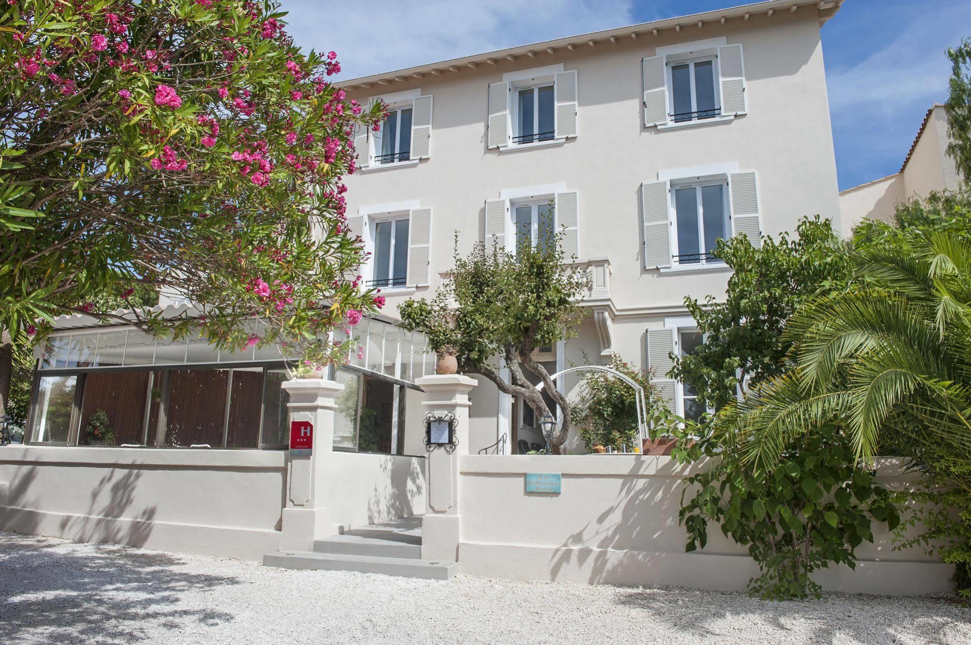 Hotel La Bienvenue ลาครัว-วัลแมร์ ภายนอก รูปภาพ